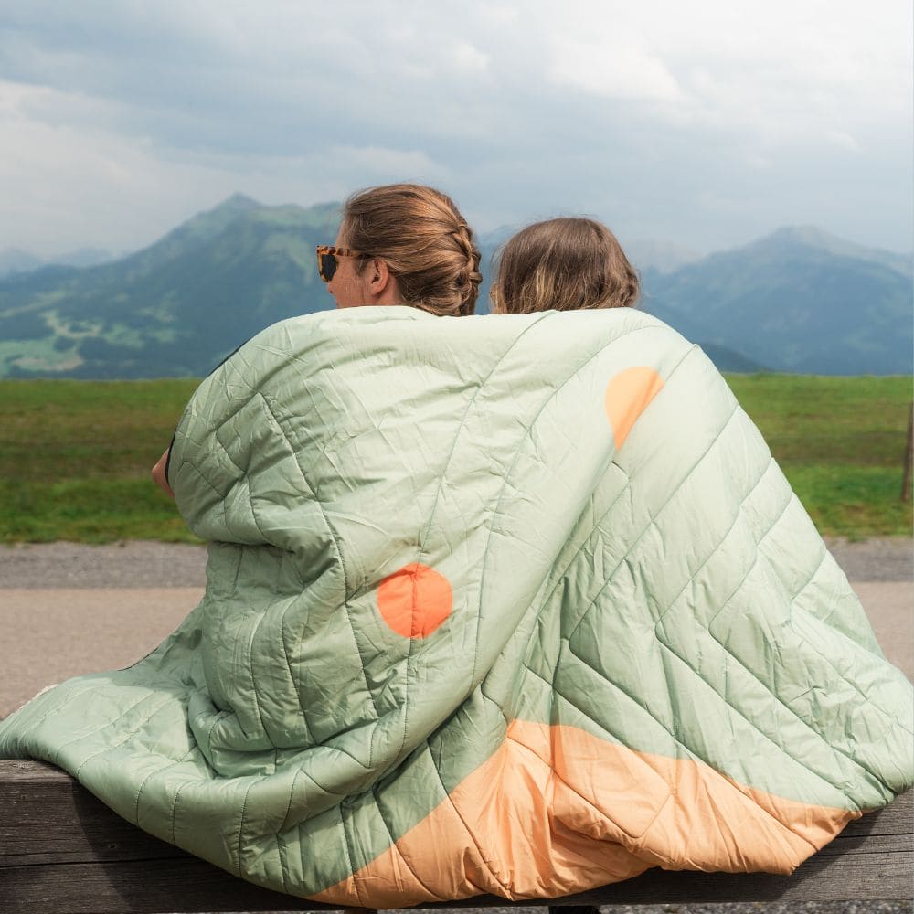 Voited アウトドア キャンピング ブランケット 毛布 寝袋 楽天市場】SALE20%OFF VOITED ボイテッド FLEECE OUTDOOR PILLOW