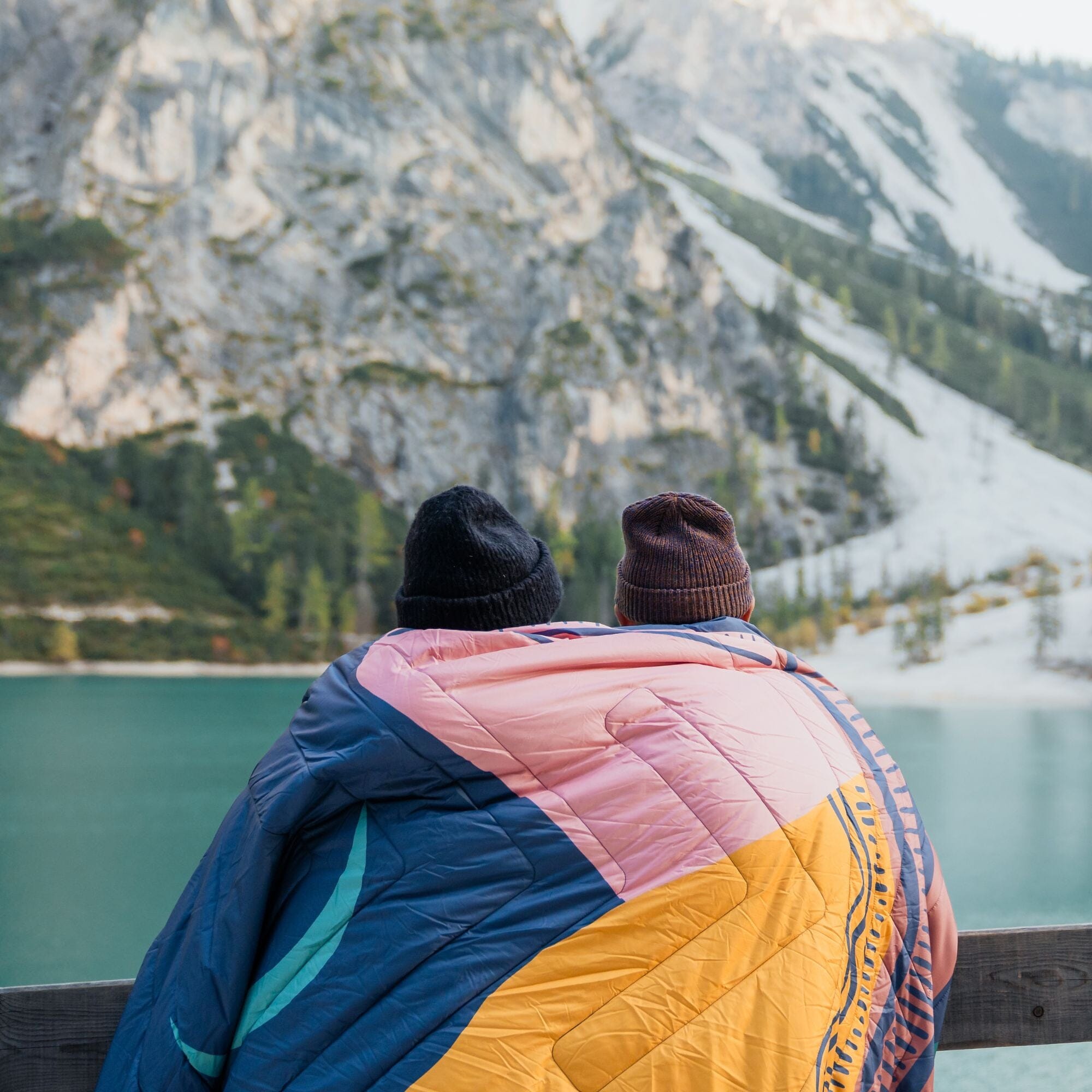 VOITED Stay cozy Anywhere: Versatile Warm Blankets - Earth