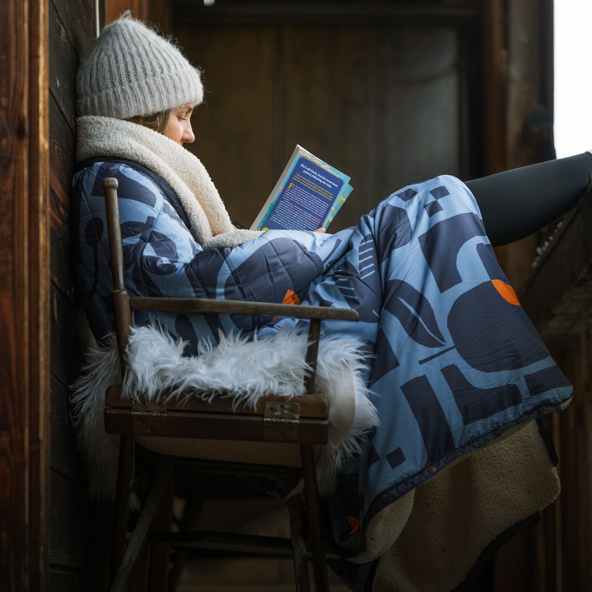 VOITED Stay cosy Anywhere: Versatile Warm Blankets