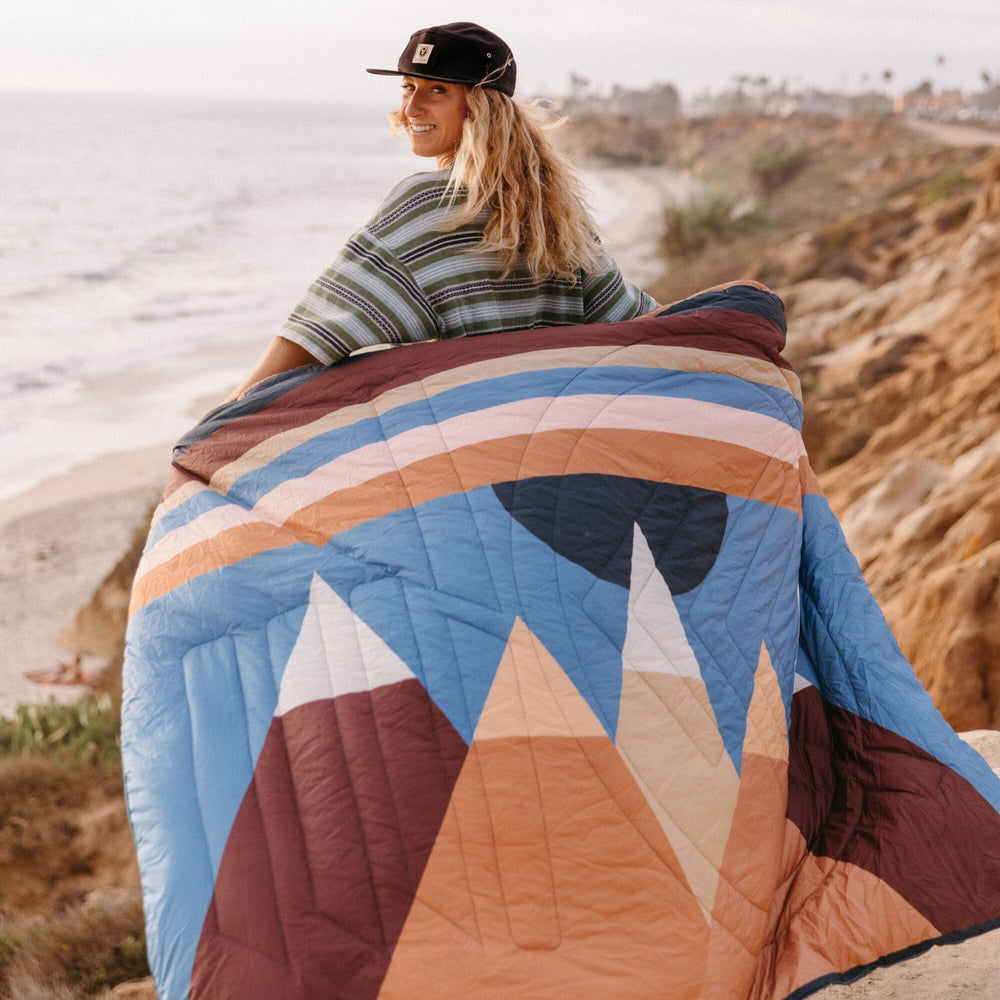 VOITED CloudTouch® Indoor/Outdoor Camping Blanket - Monadnock Two