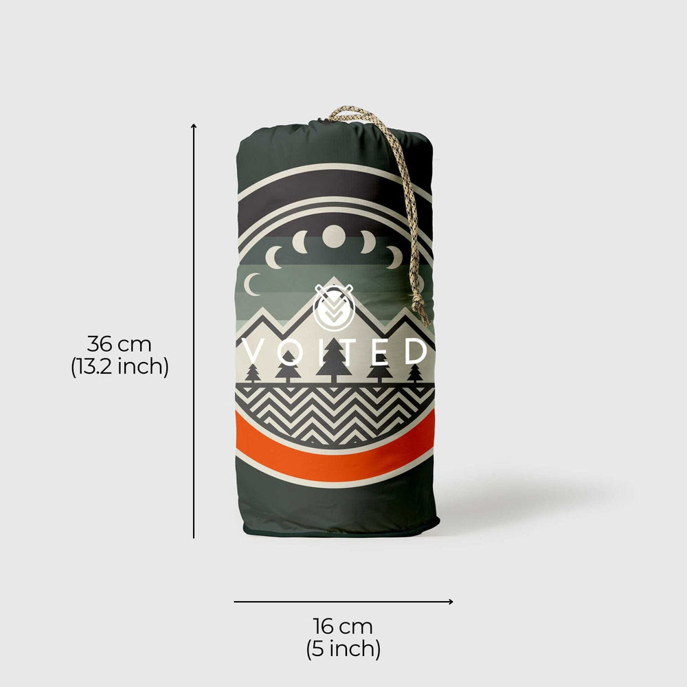 VOITED Recycled Ripstop Outdoor Camping Blanket - Camp Vibes / Greengabel