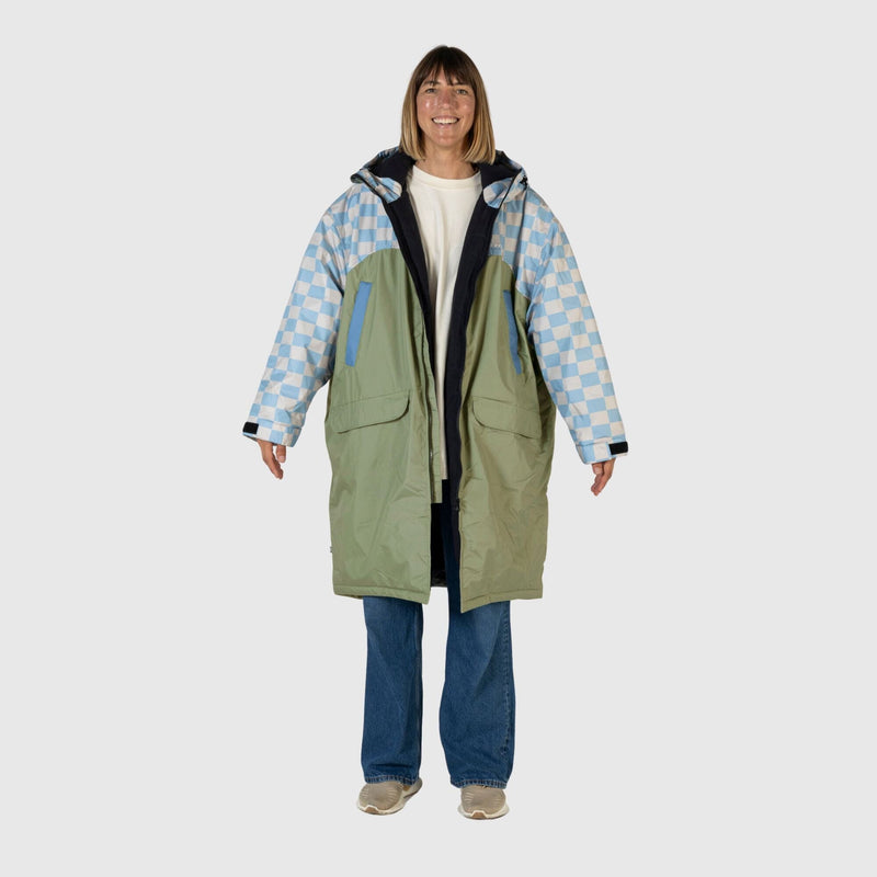VOITED 3rd Edition Outdoor Changing Robe & Drycoat for Surfing, Camping, Vanlife & Wild Swimming - Blue Dancer