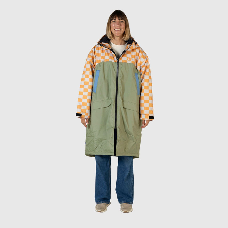 VOITED 3rd Edition Outdoor Changing Robe & Drycoat for Surfing, Camping, Vanlife & Wild Swimming - Suns Out