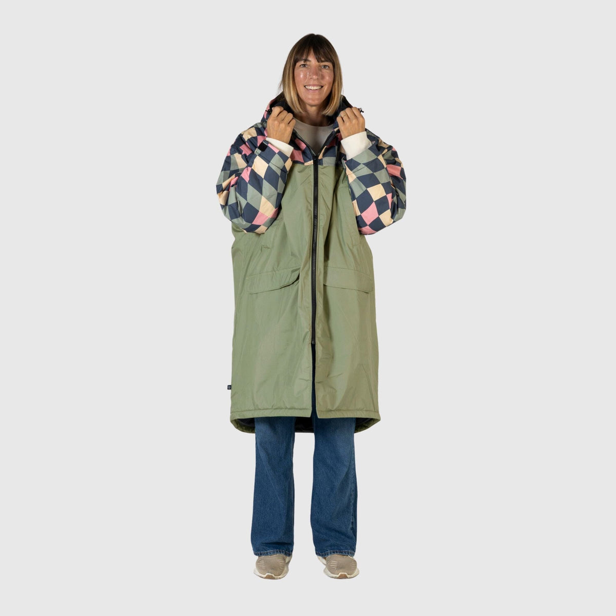 VOITED 3rd Edition Outdoor Changing Robe & Drycoat for Surfing, Camping, Vanlife & Wild Swimming - Wavecheck