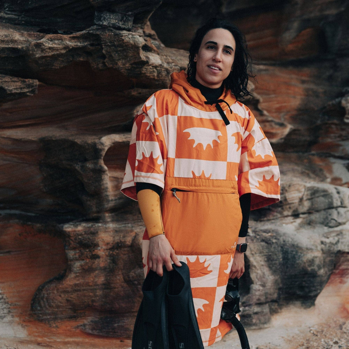 VOITED Micro Fleece Poncho - Concha