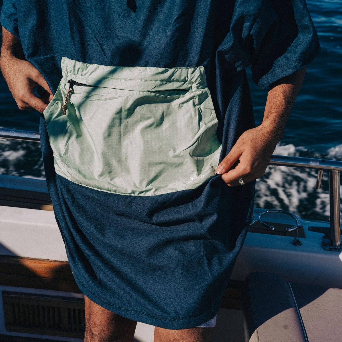 VOITED Micro Fleece Poncho - Ocean Navy/Cameo Green