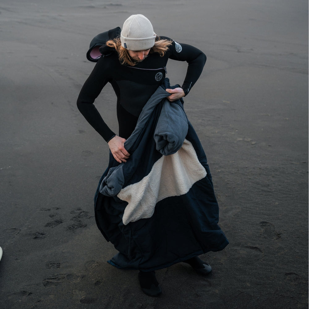 VOITED Stay Dry and Warm Outdoors with Changing Robes - Ocean Navy ...