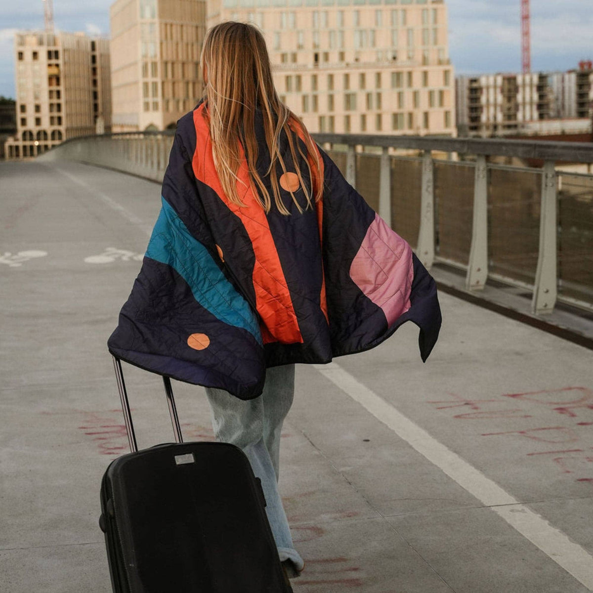 VOITED NeckPack Travel Pillow Blanket - Trailtrekker