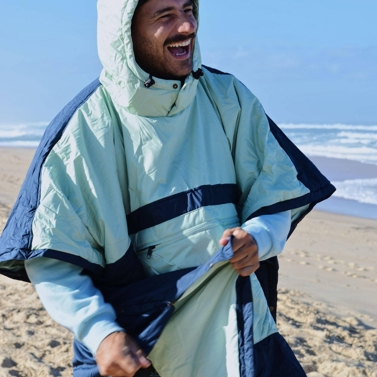 VOITED Trooper Outdoor Premium Poncho-Blanket - Ocean Navy/Cameo Green