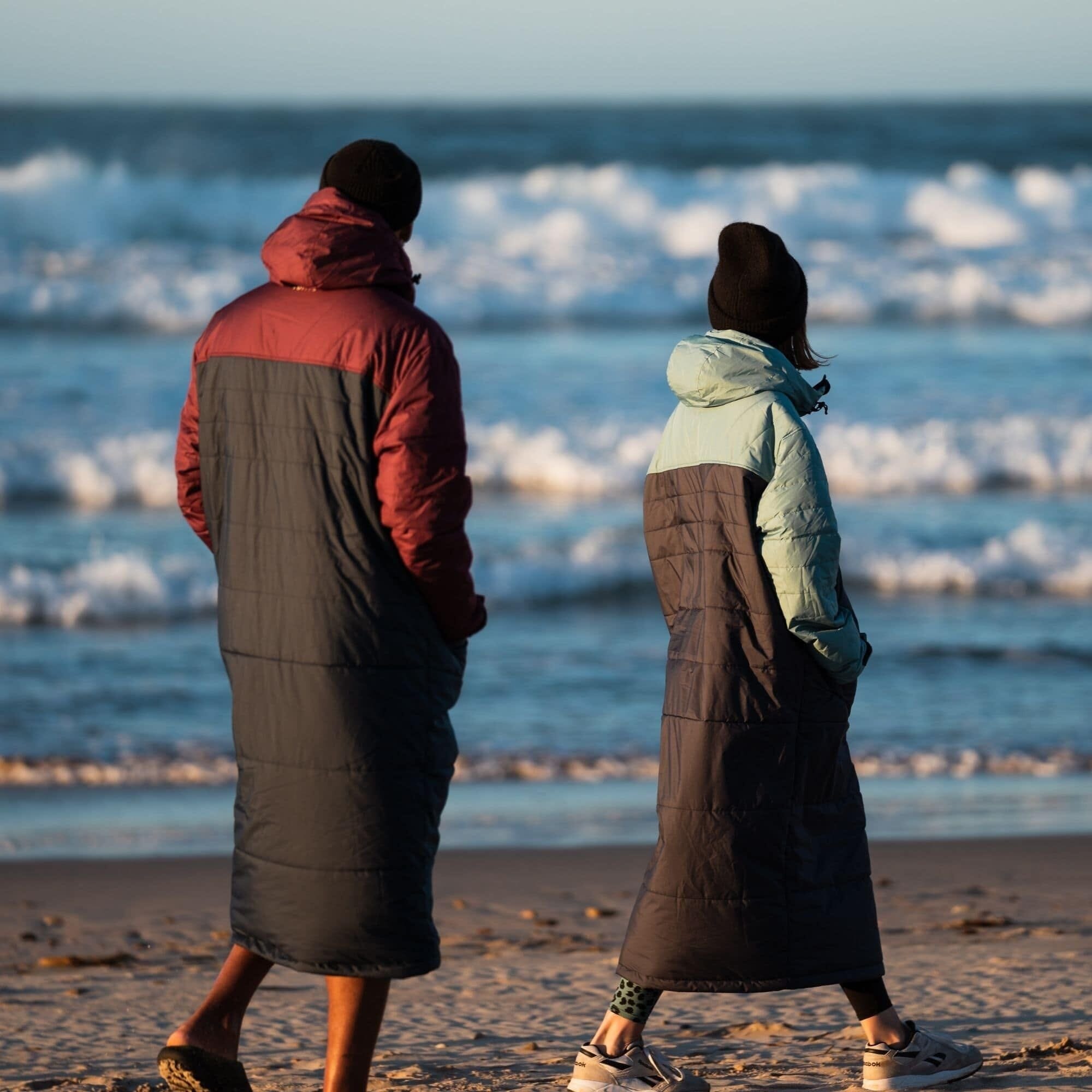VOITED Wearable Blanket Coat & Sleeping Bag in One - Cardinal