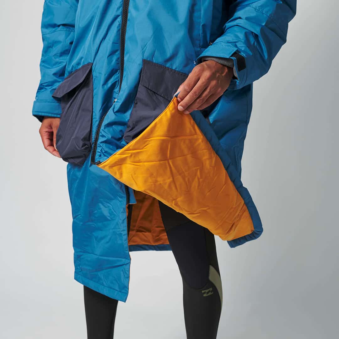 Voited Robe VOITED Stay Dry and Warm Outdoors with Changing Robes - Black – VOITED US
