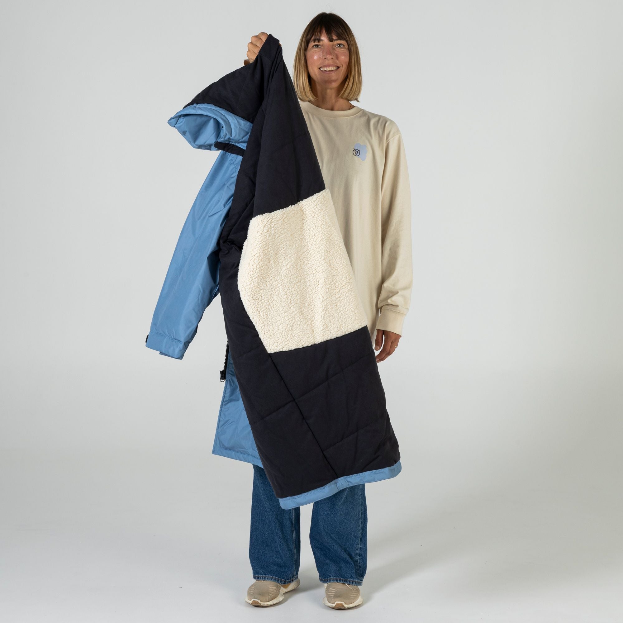 Voited Robe VOITED Changing Robe 3.0 in Wavecheck - Stay Warm & Dry Outdoors ...