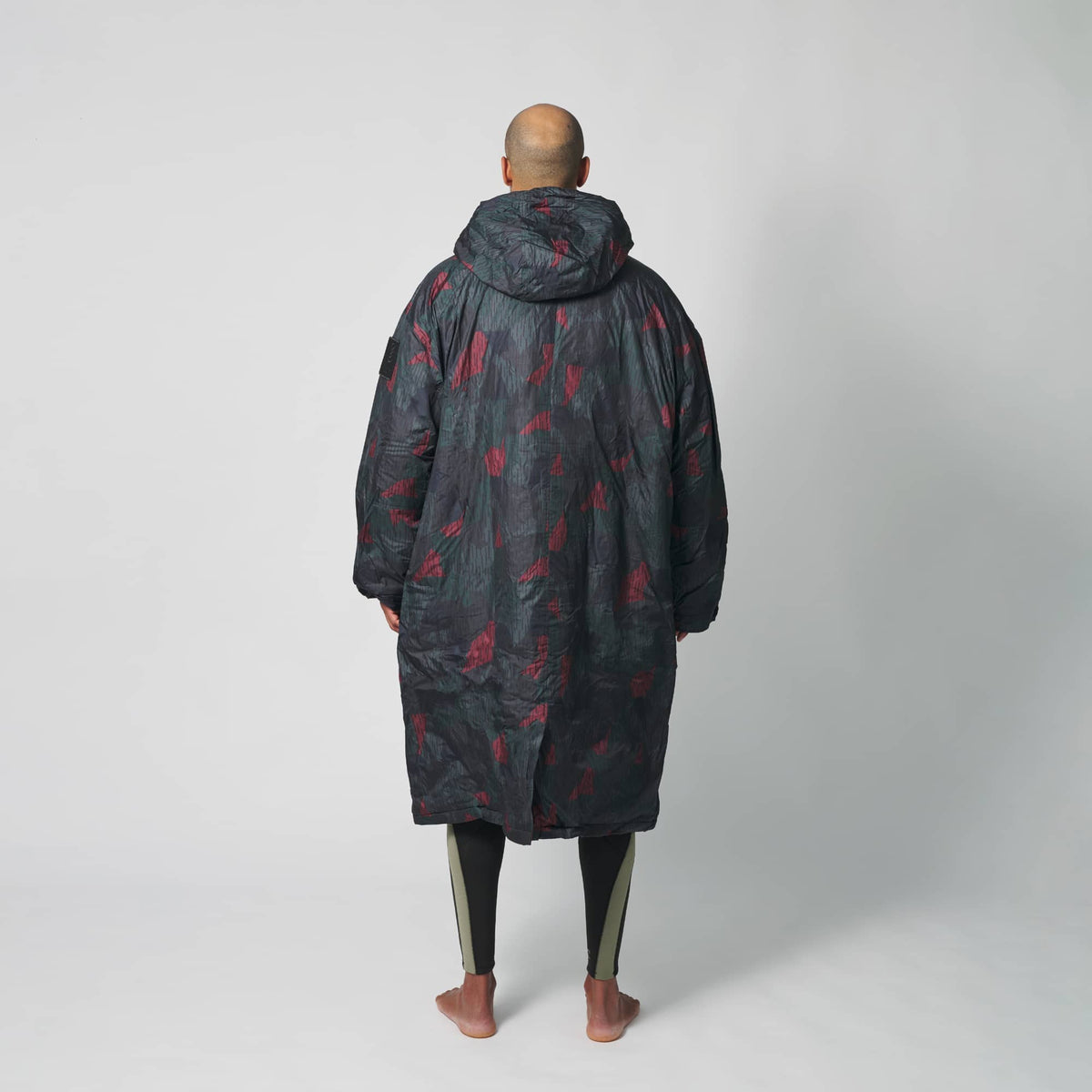 VOITED Outdoor Change Robe & Drycoat for Surfing, Camping, Vanlife & Wild Swimming - Moment Camo