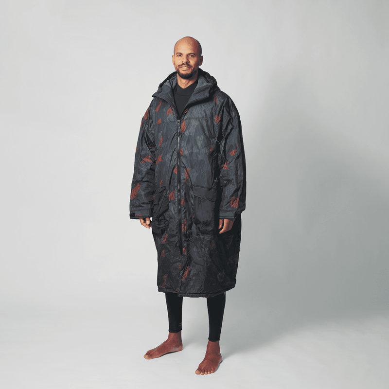 VOITED 2nd Edition Outdoor Changing Robe & Drycoat for Surfing, Camping, Vanlife & Wild Swimming - Moment Camo