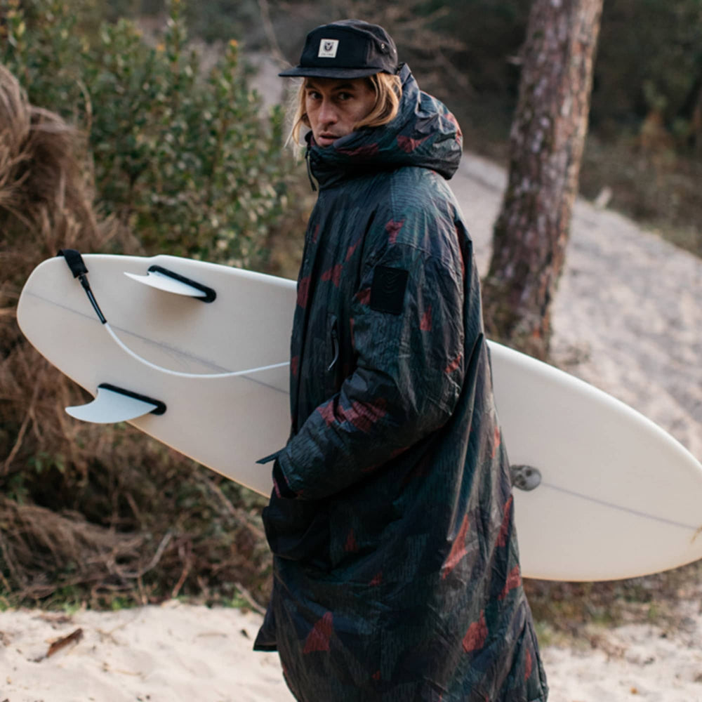 Voited Robe VOITED Stay Dry and Warm Outdoors with Changing Robes - Moment Camo ...