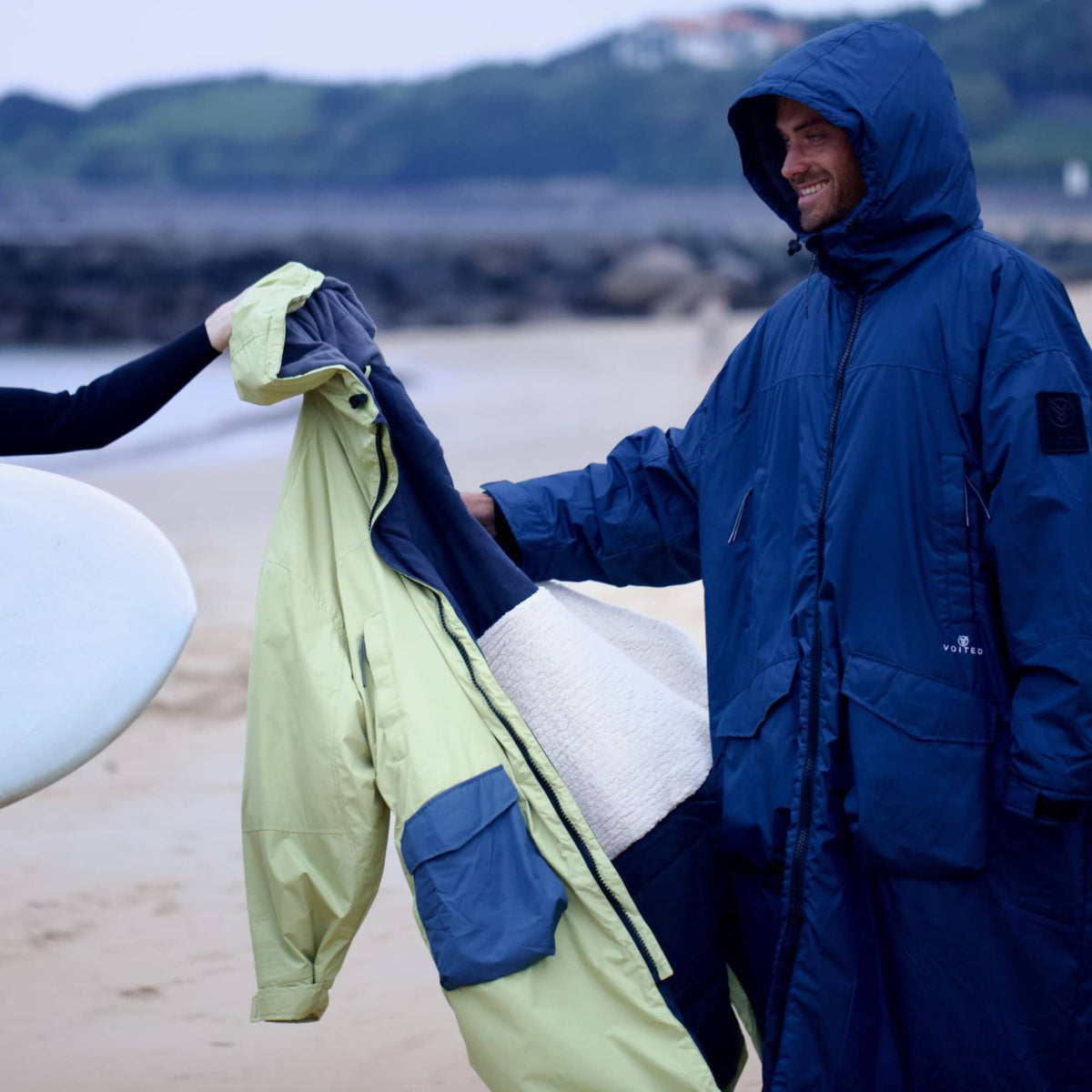 VOITED Stay Dry and Warm Outdoors with Changing Robes - Ocean Navy ...