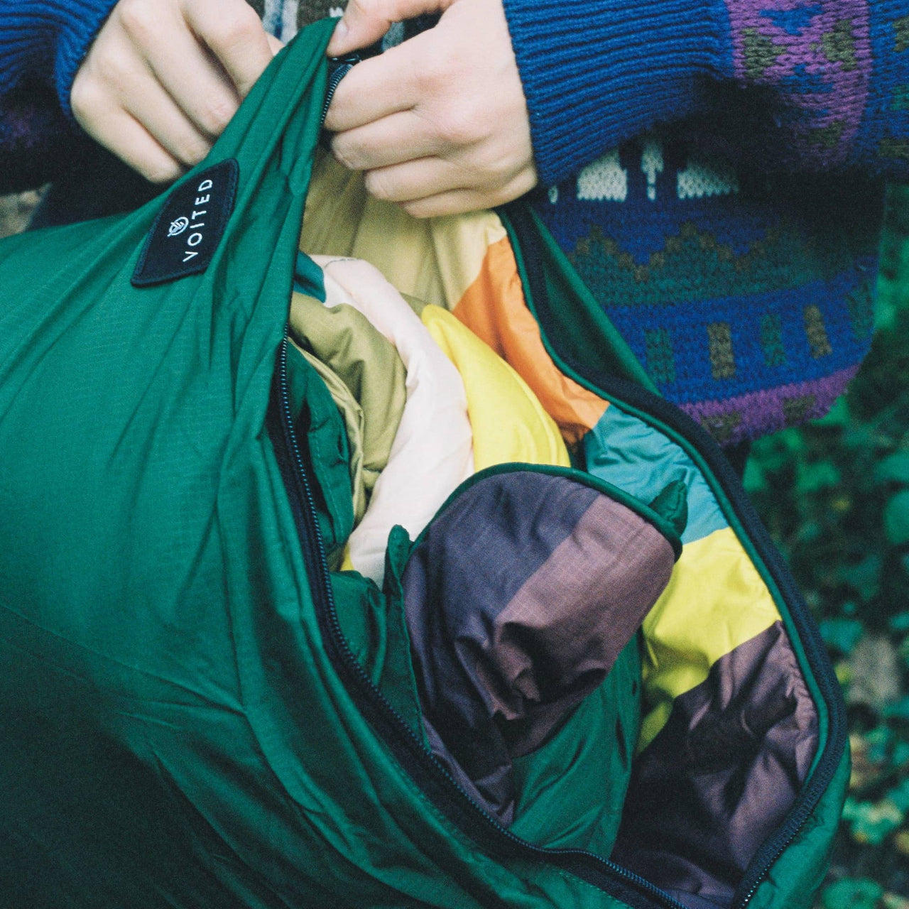 VOITED Insulated, Recycled & Versatile Outdoor Throw Blanket